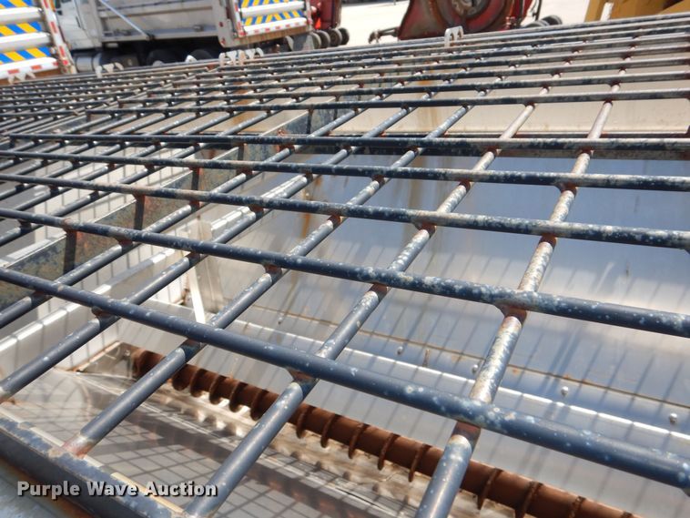 image for item DN8689 Swenson  spreader