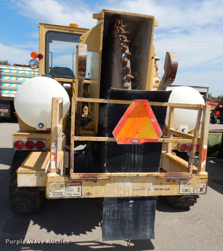 image for item DN8690 1989 Vermeer CC-135 concrete cutter