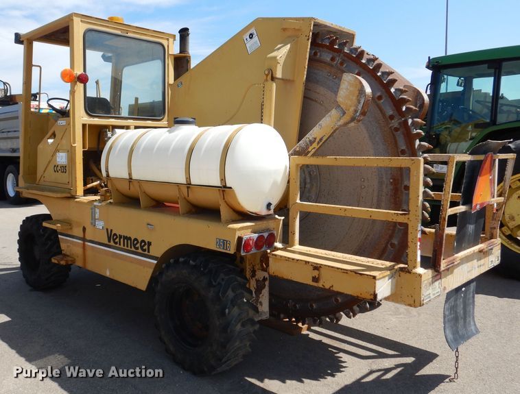 image for item DN8690 1989 Vermeer CC-135 concrete cutter