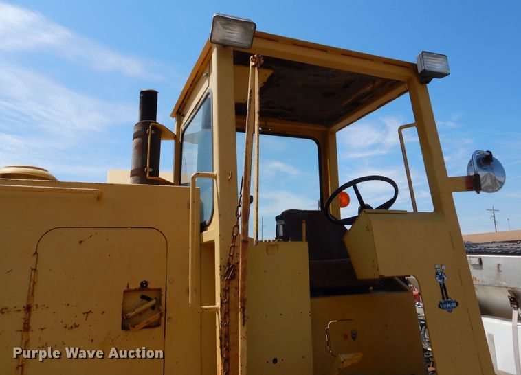 image for item DN8690 1989 Vermeer CC-135 concrete cutter