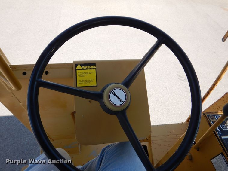 image for item DN8690 1989 Vermeer CC-135 concrete cutter