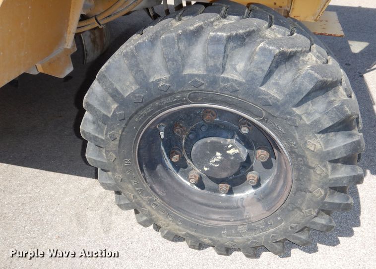 image for item DN8690 1989 Vermeer CC-135 concrete cutter