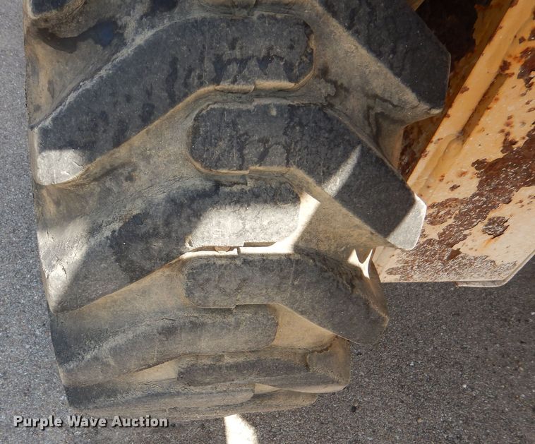 image for item DN8690 1989 Vermeer CC-135 concrete cutter