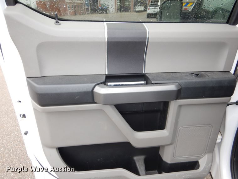 image for item DN8696 2016 Ford F150 XLT SuperCrew pickup truck