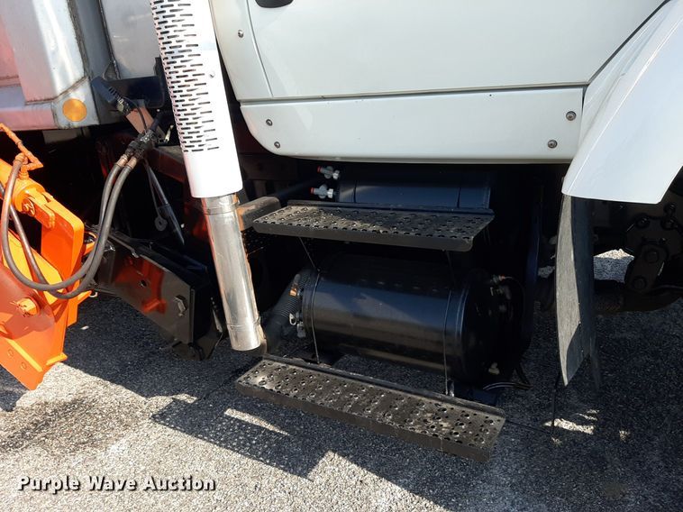 image for item DO3120 2014 International WorkStar 7500  dump truck