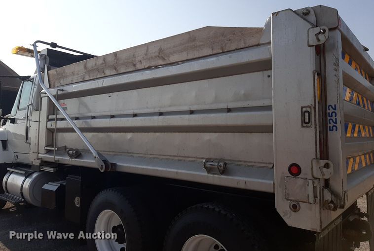 image for item DO3120 2014 International WorkStar 7500  dump truck