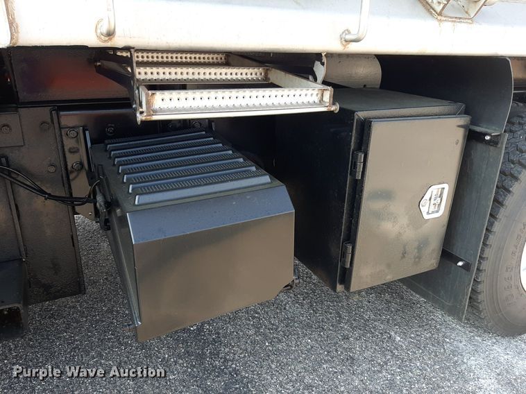 image for item DO3120 2014 International WorkStar 7500  dump truck