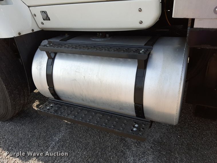 image for item DO3120 2014 International WorkStar 7500  dump truck