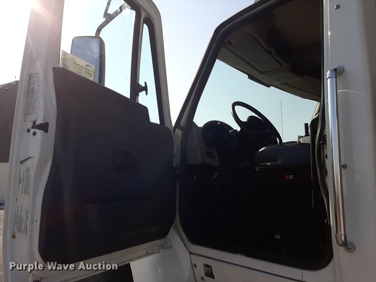 image for item DO3120 2014 International WorkStar 7500  dump truck