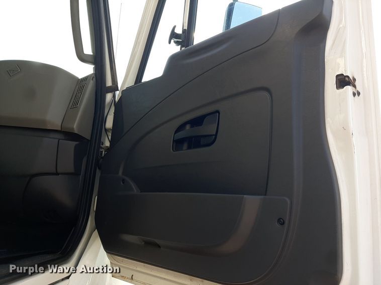 image for item DO3120 2014 International WorkStar 7500  dump truck