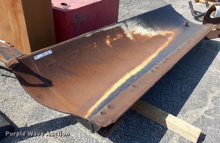 image for item IP9487 Henke  snow plow