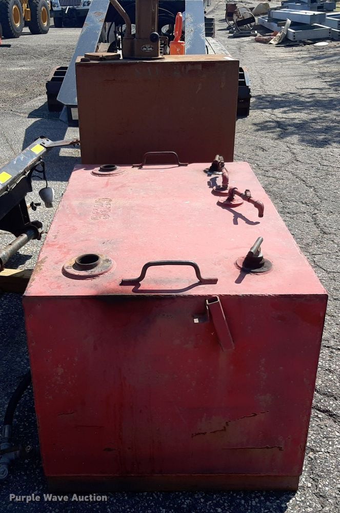 image for item IP9488 (2) fuel tanks