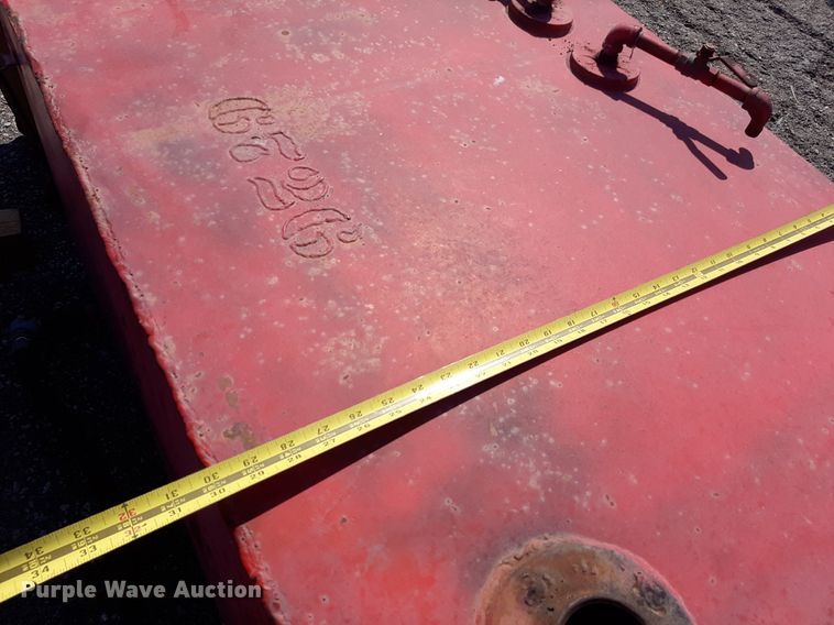 image for item IP9488 (2) fuel tanks