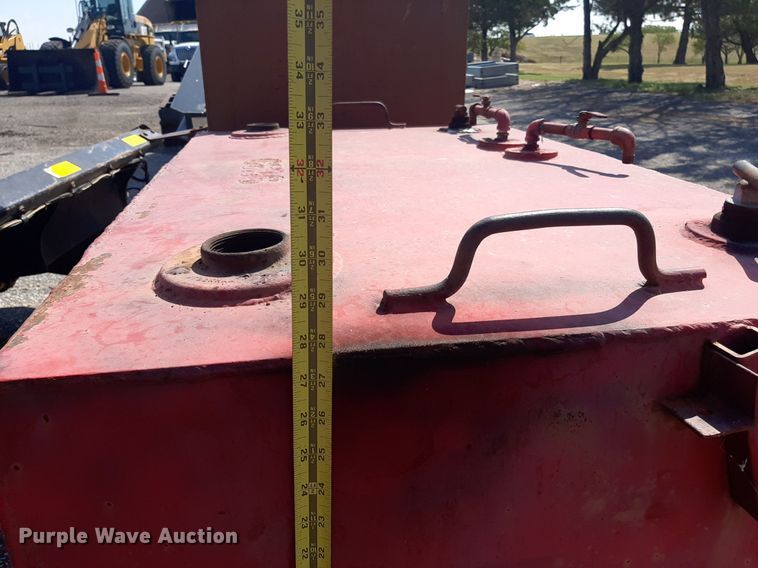 image for item IP9488 (2) fuel tanks