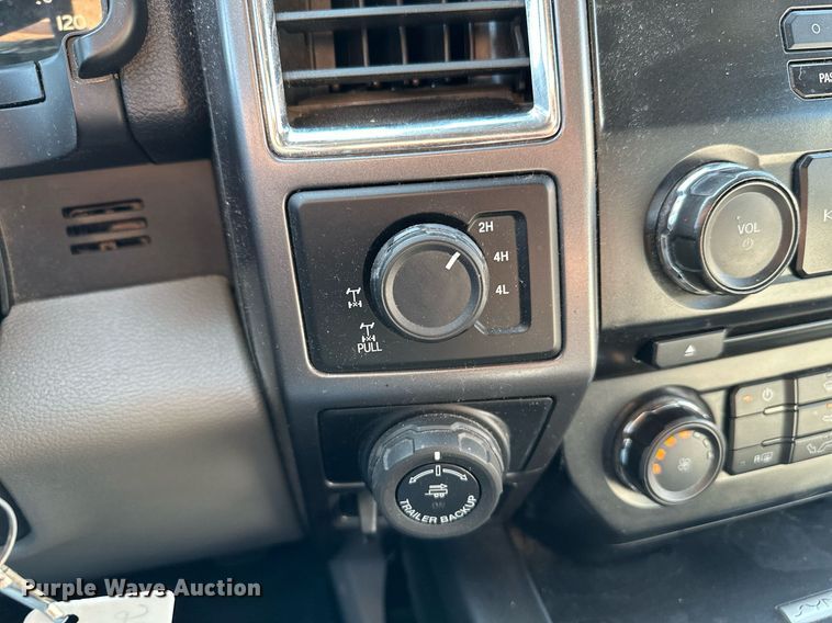 image for item NF9030 2016  Ford F150  SuperCrew pickup truck