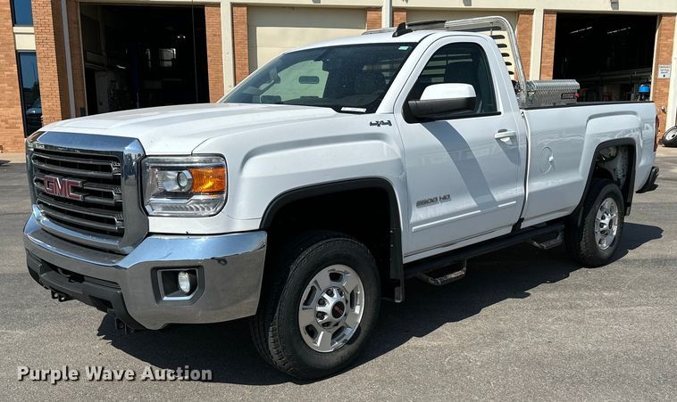 image for item NF9034 2016 GMC Sierra 2500HD  pickup truck