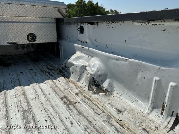 image for item NF9034 2016 GMC Sierra 2500HD  pickup truck