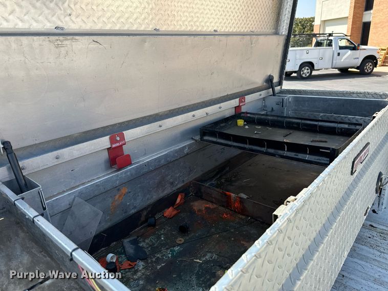 image for item NF9034 2016 GMC Sierra 2500HD  pickup truck