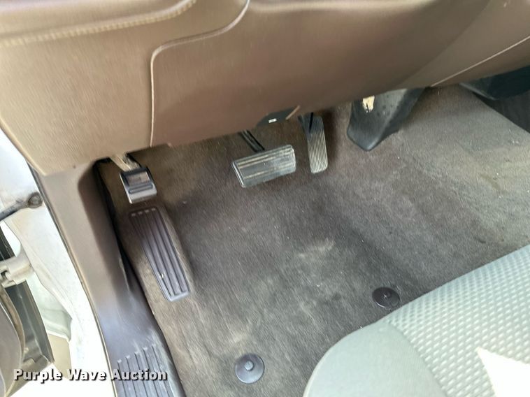 image for item NF9034 2016 GMC Sierra 2500HD  pickup truck