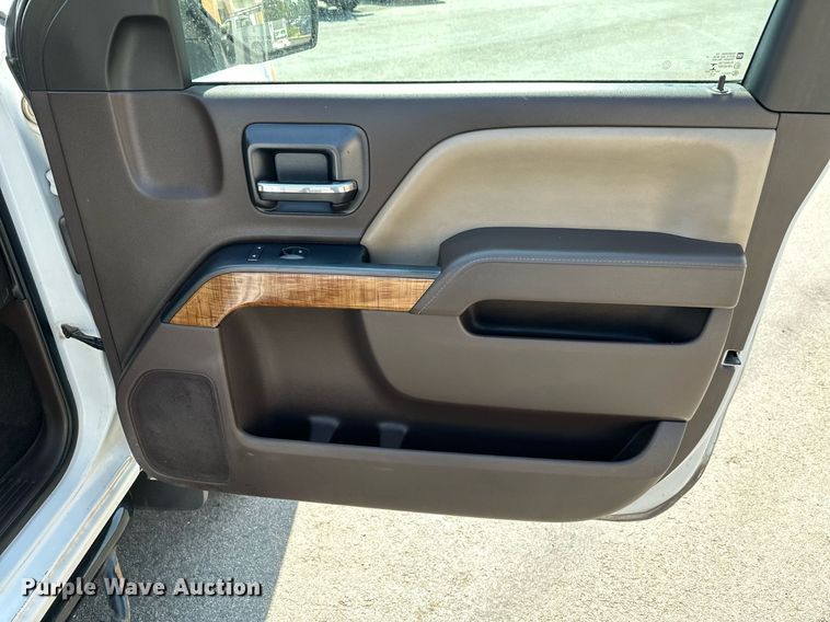 image for item NF9034 2016 GMC Sierra 2500HD  pickup truck