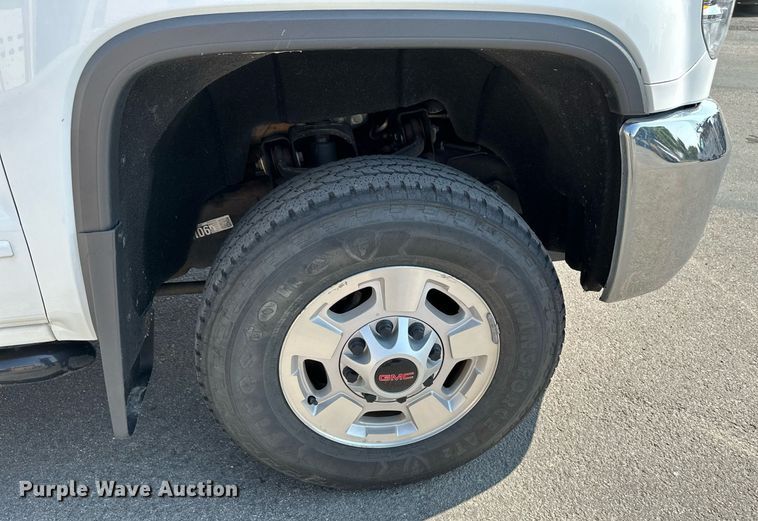 image for item NF9034 2016 GMC Sierra 2500HD  pickup truck