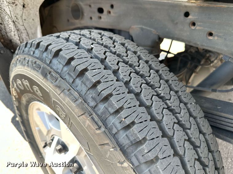 image for item NF9034 2016 GMC Sierra 2500HD  pickup truck