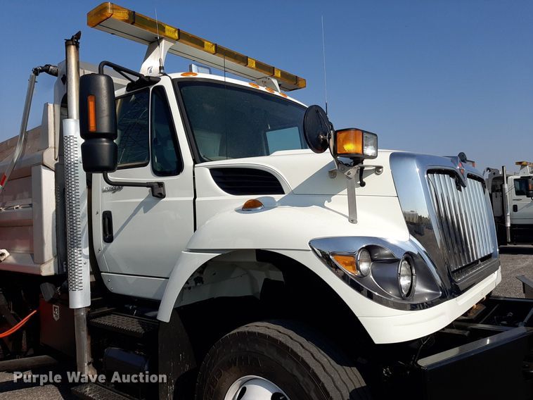 image for item NF9035 2014 International WorkStar 7500  dump truck
