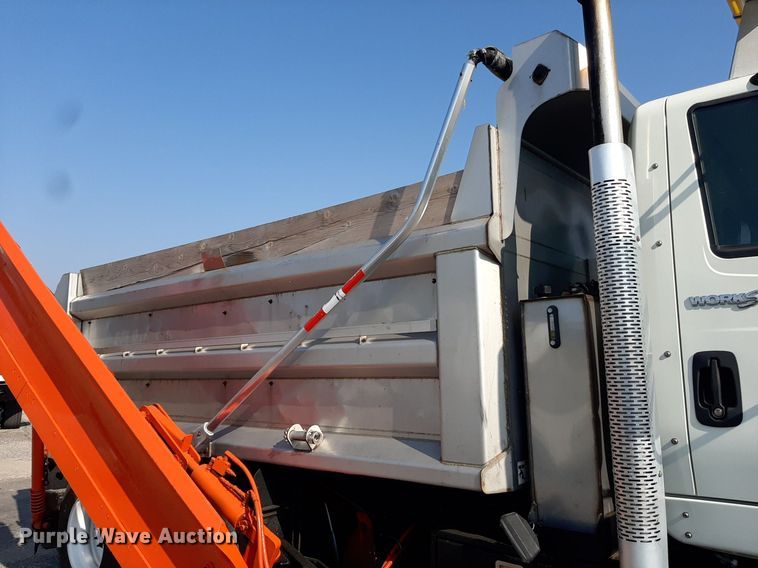 image for item NF9035 2014 International WorkStar 7500  dump truck