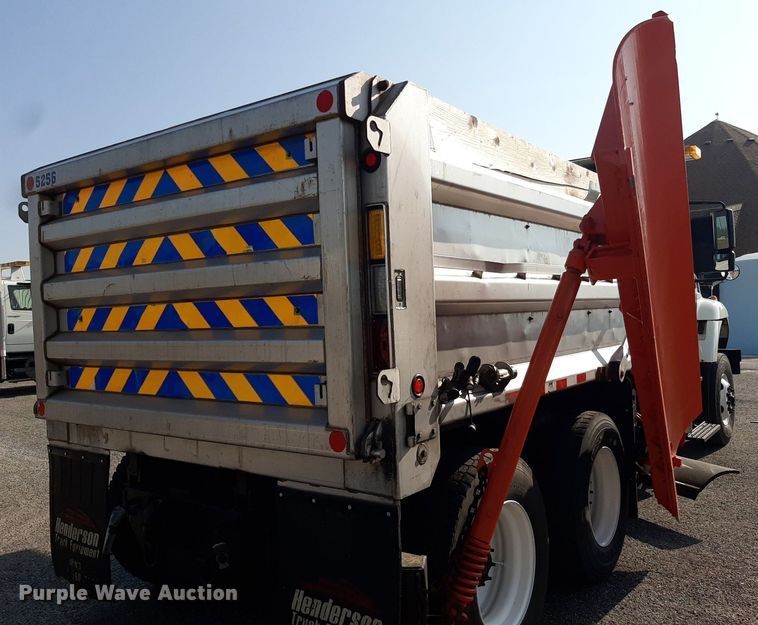 image for item NF9035 2014 International WorkStar 7500  dump truck