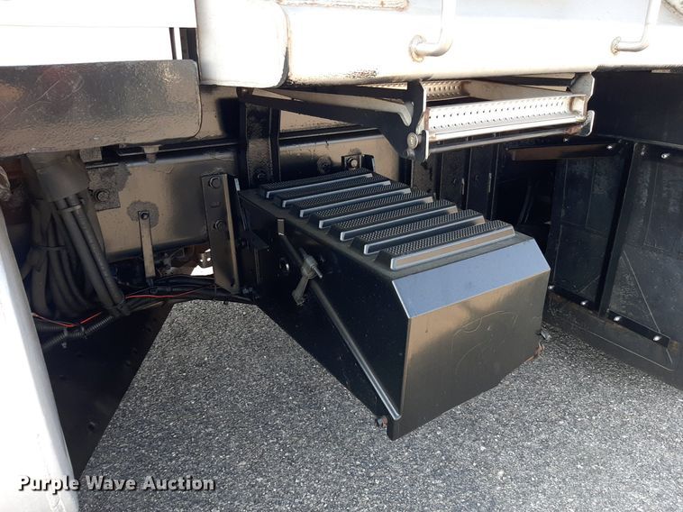 image for item NF9035 2014 International WorkStar 7500  dump truck