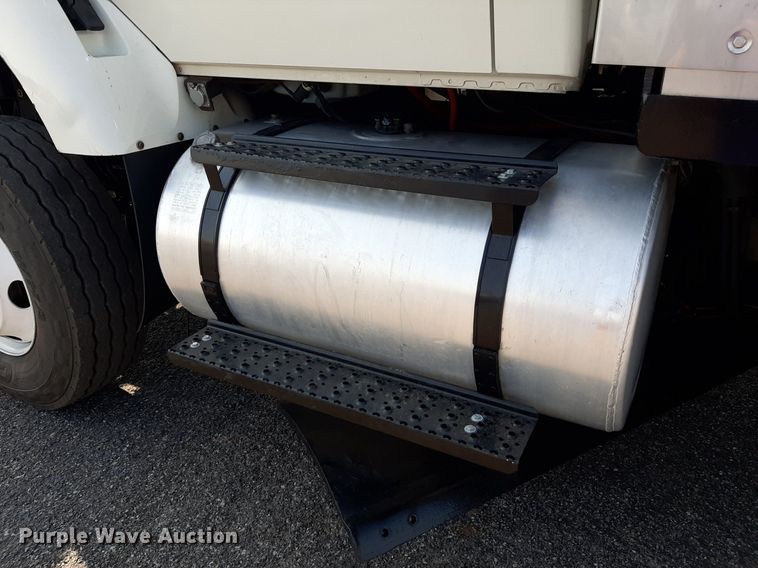 image for item NF9035 2014 International WorkStar 7500  dump truck