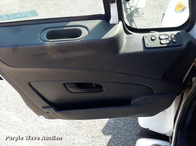 image for item NF9035 2014 International WorkStar 7500  dump truck