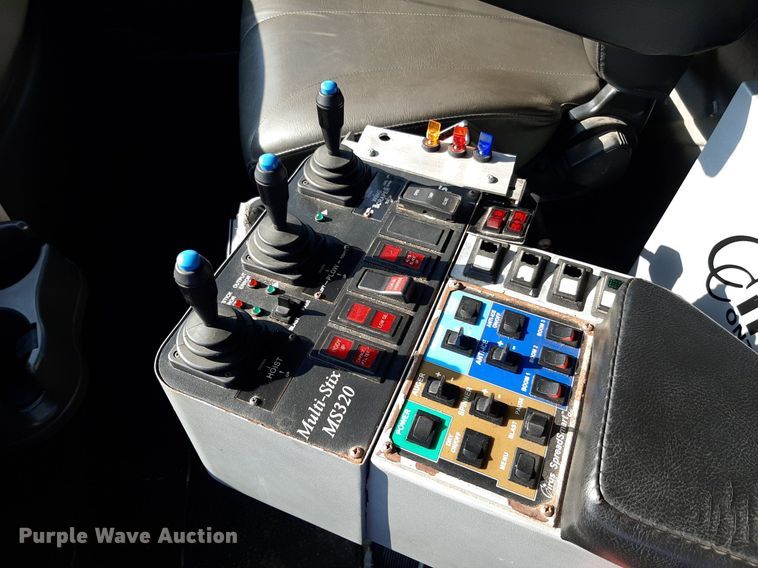 image for item NF9035 2014 International WorkStar 7500  dump truck