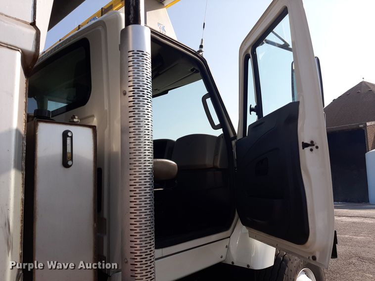 image for item NF9035 2014 International WorkStar 7500  dump truck