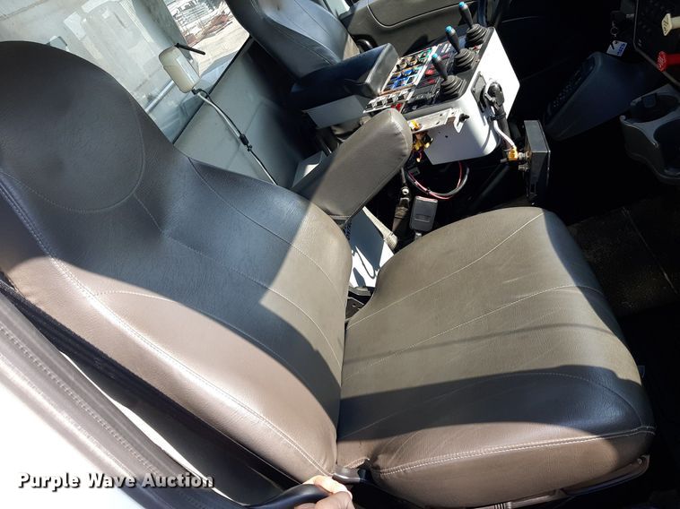 image for item NF9035 2014 International WorkStar 7500  dump truck