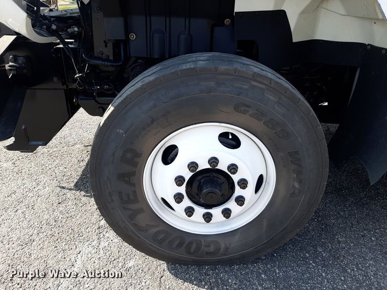 image for item NF9035 2014 International WorkStar 7500  dump truck