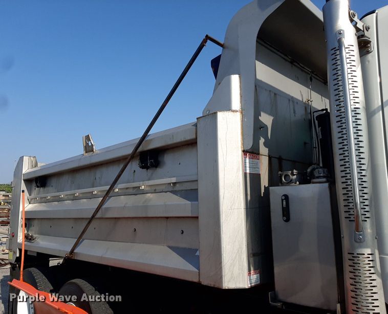 image for item NF9038 2012 Freightliner Business Classic M2  dump truck