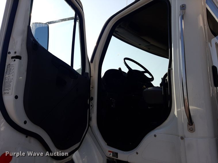 image for item NF9038 2012 Freightliner Business Classic M2  dump truck