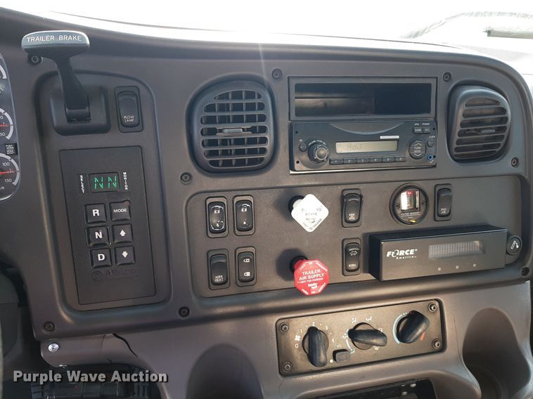 image for item NF9038 2012 Freightliner Business Classic M2  dump truck