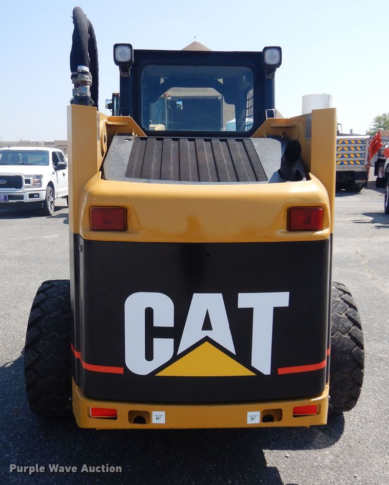 image for item NF9041 2002 Caterpillar 248  skid steer loader