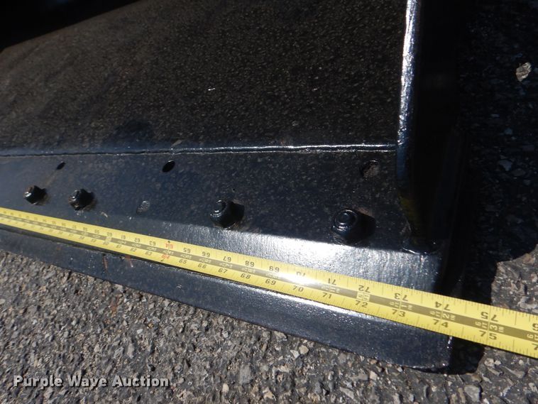 image for item NF9041 2002 Caterpillar 248  skid steer loader