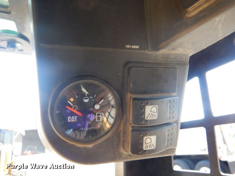 image for item NF9041 2002 Caterpillar 248  skid steer loader