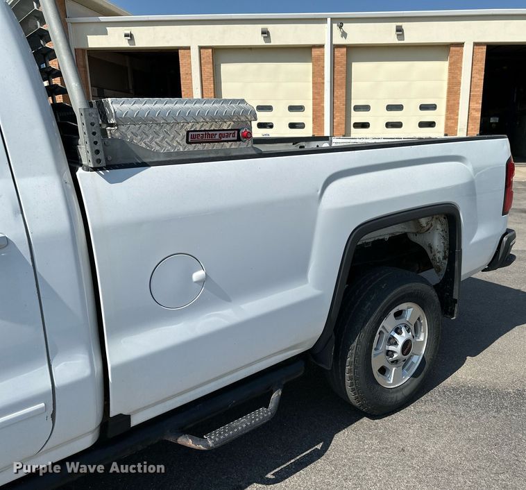 image for item NF9044 2016 GMC Sierra 2500HD  pickup truck
