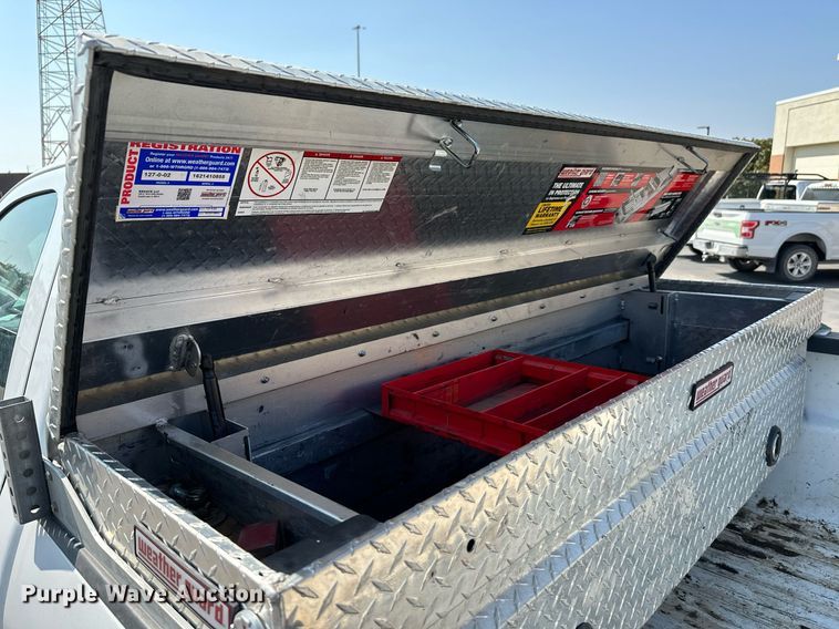 image for item NF9044 2016 GMC Sierra 2500HD  pickup truck