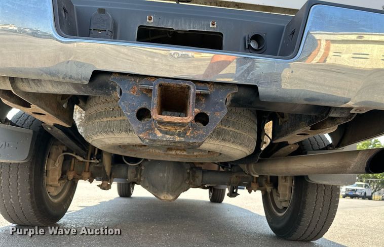 image for item NF9044 2016 GMC Sierra 2500HD  pickup truck