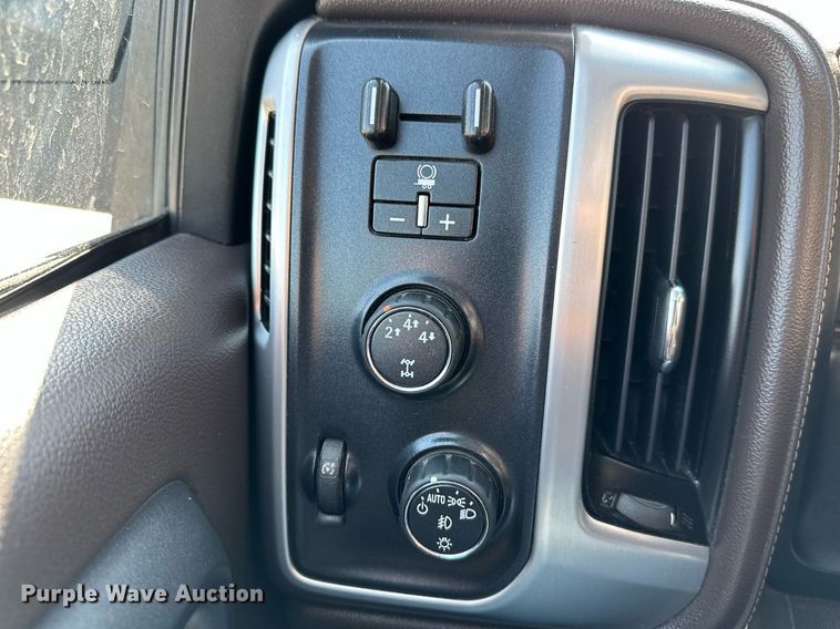 image for item NF9044 2016 GMC Sierra 2500HD  pickup truck