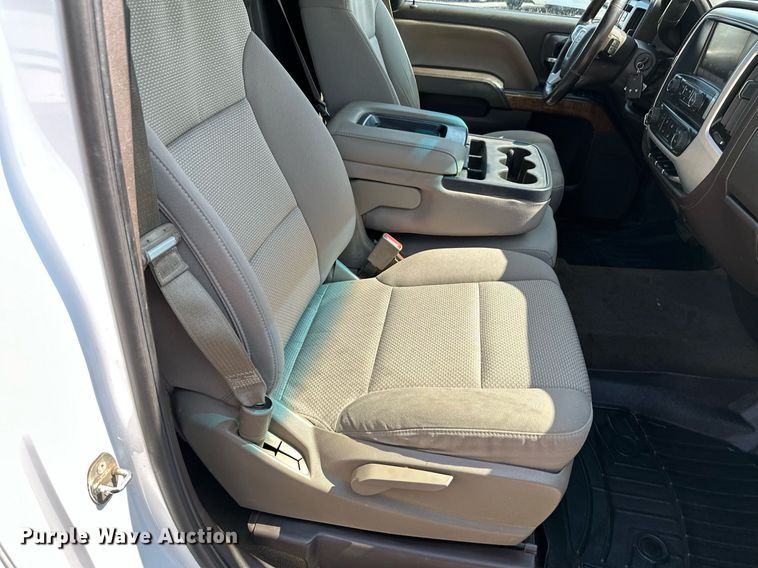 image for item NF9044 2016 GMC Sierra 2500HD  pickup truck