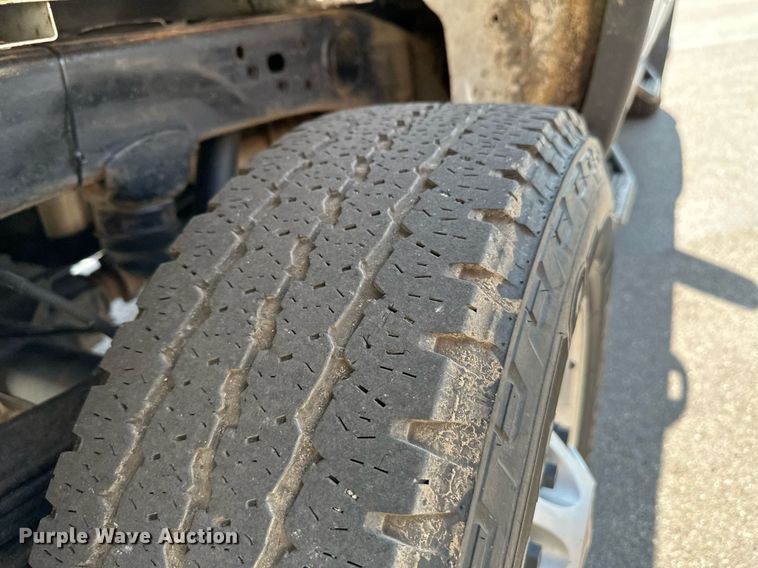 image for item NF9044 2016 GMC Sierra 2500HD  pickup truck