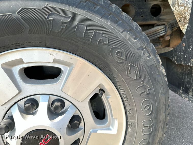 image for item NF9044 2016 GMC Sierra 2500HD  pickup truck