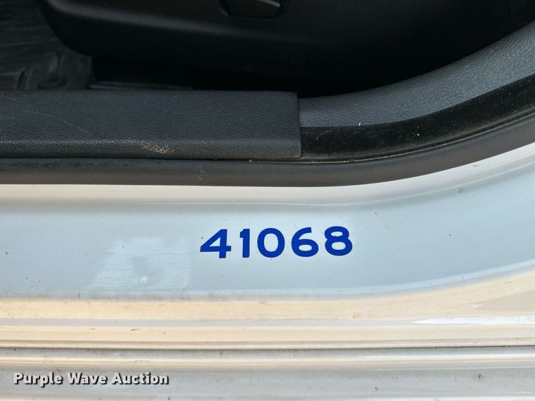 image for item NF9049 2019 Dodge Charger Police